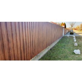 Trapézlemez kerítés fa hatású világos dió